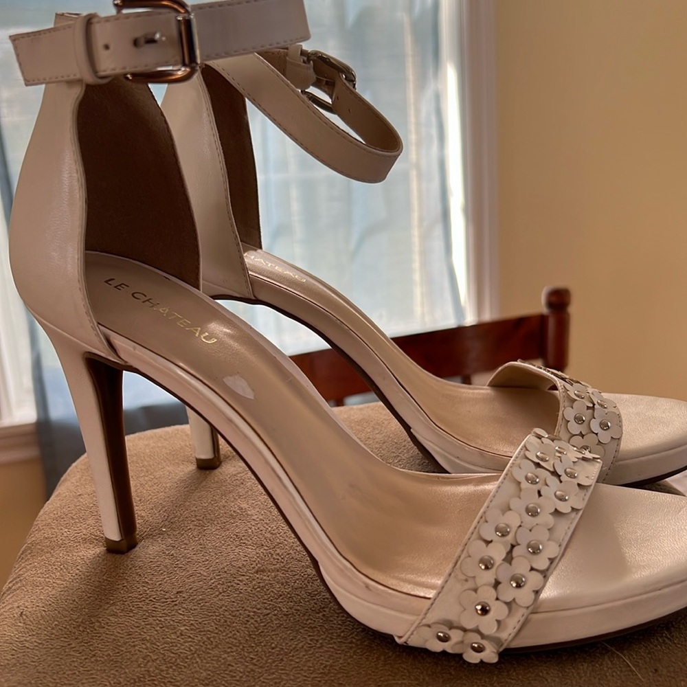 Le Chateau Heels